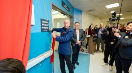 Jack Gin unveils GinETIC naming during ceremony at Royal Columbian Hospital's soon-to-open Jim Pattison Acute Care Tower